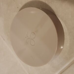 Arbonne pressed powder - Light